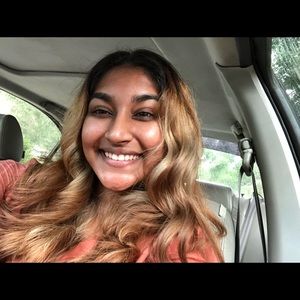 Meet your Posher, Angie